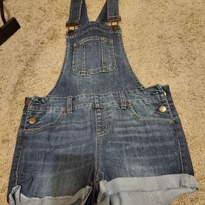 Booty short overalls